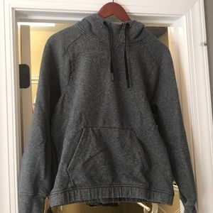 Lululemon sweatshirt size 8